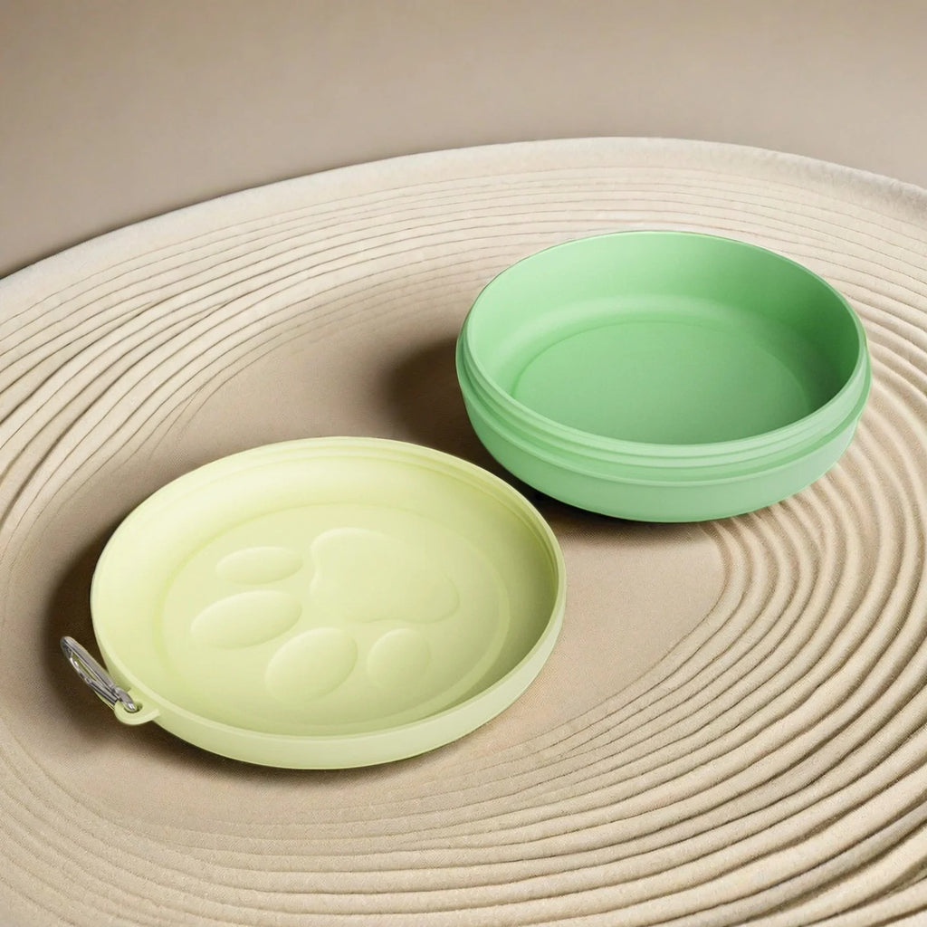 Collapsible Silicone Pet Travel Bowl — Foldable & Clip-On for Hikes & Adventures
