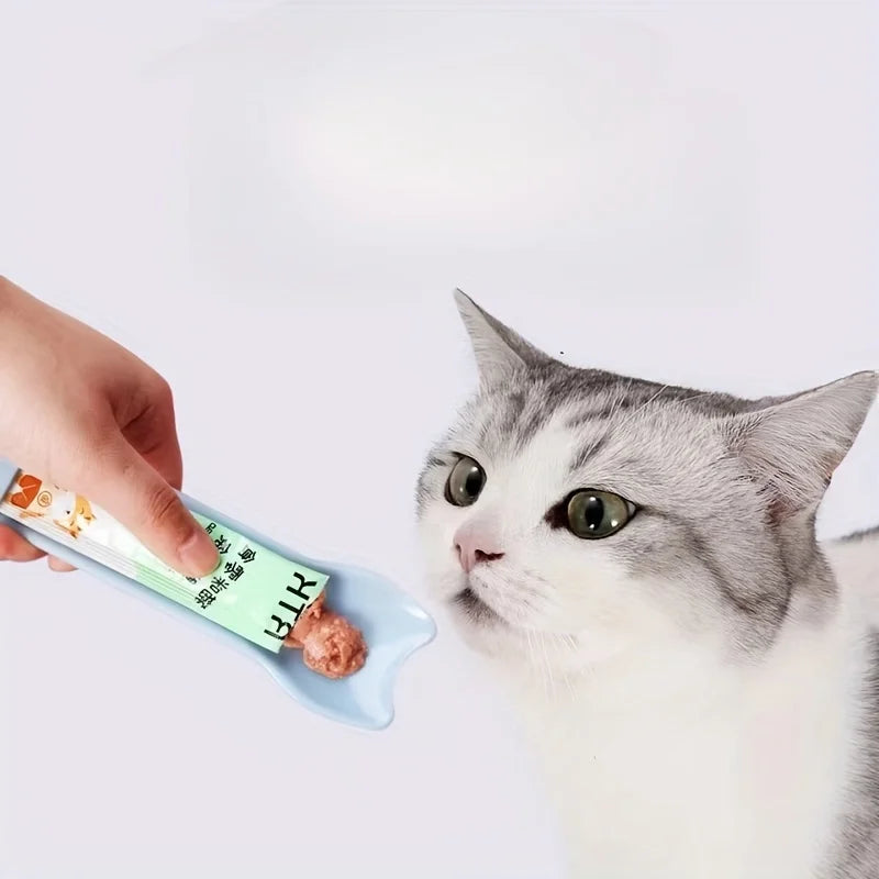 Cat Treat Squeeze Spoon Holder — Hands-Free Lickable Treat Feeder